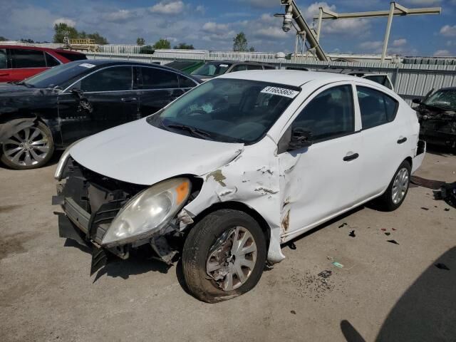 Nissan Versa