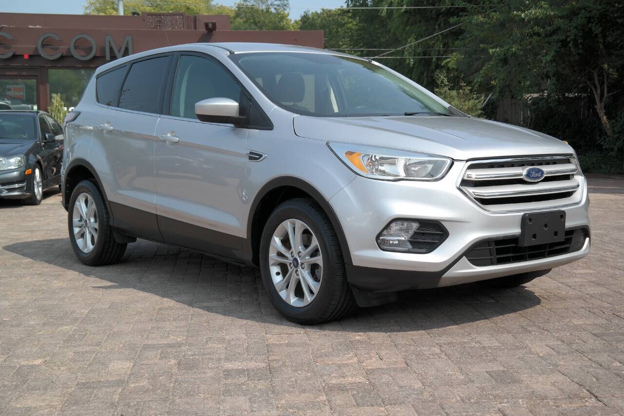 2017 FORD Escape