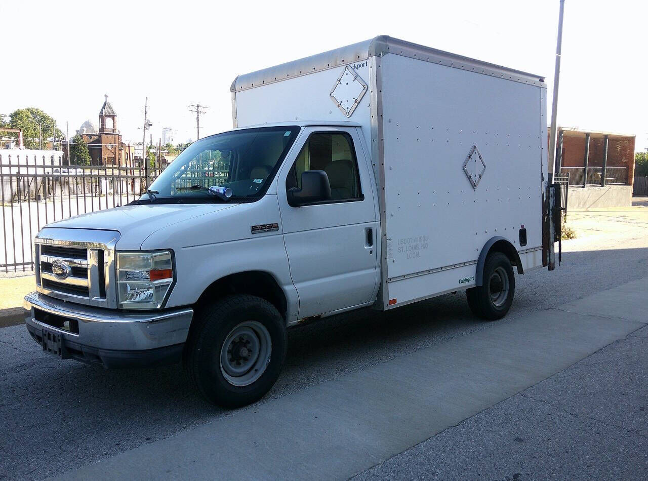 Ford E-350