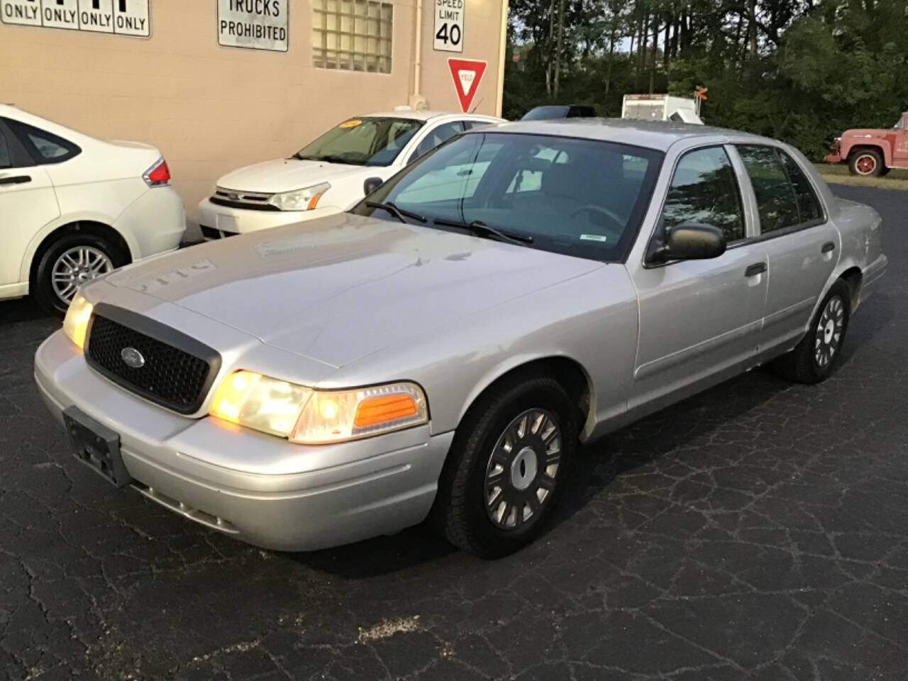 Ford Crown Victoria