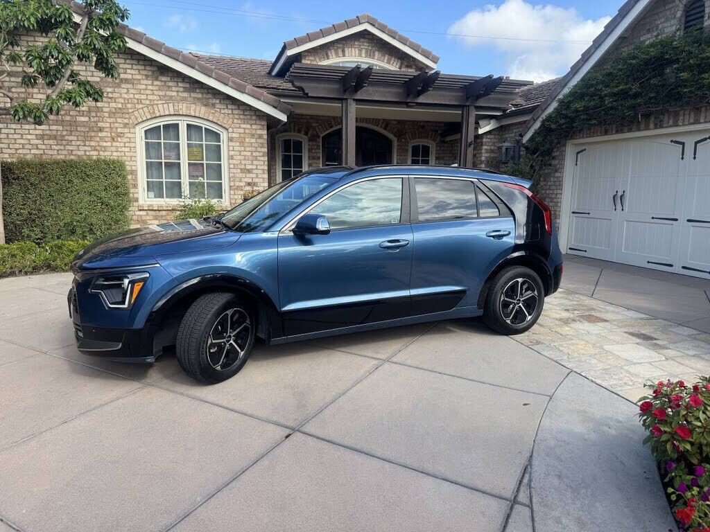 2023 KIA Niro