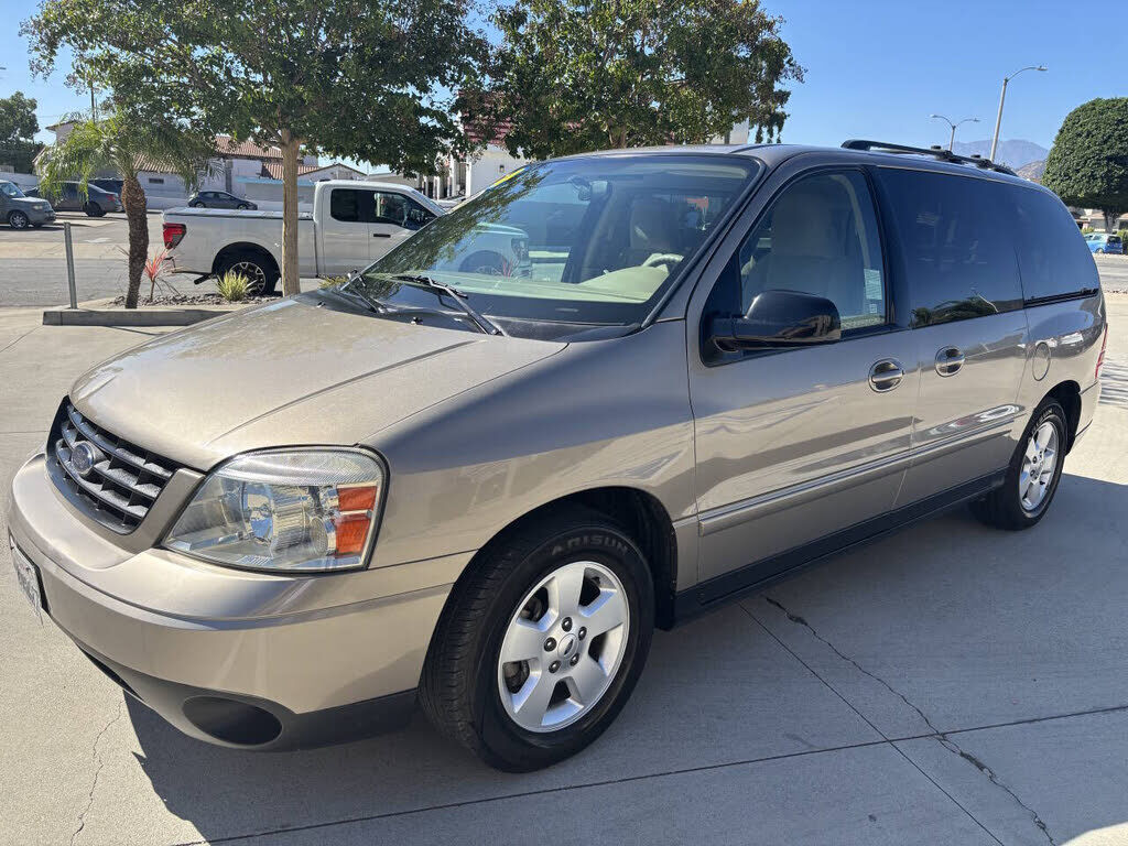 2004 FORD Freestar