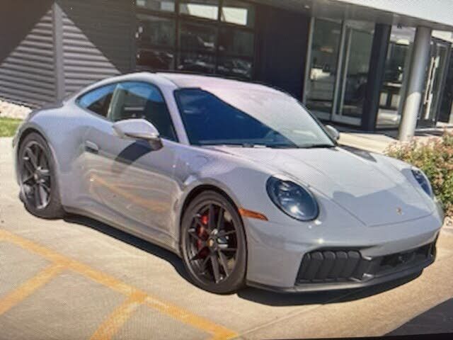 2025 PORSCHE 911