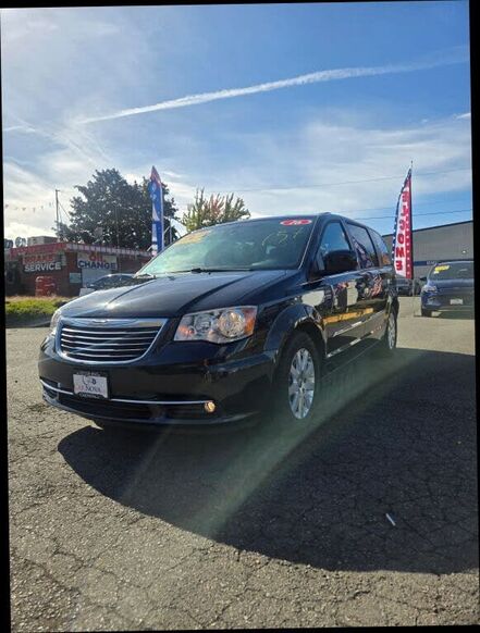 2016 CHRYSLER Town and Country