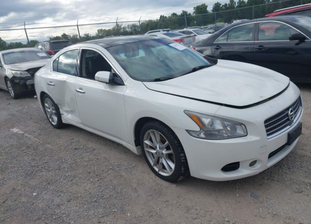 Nissan Maxima