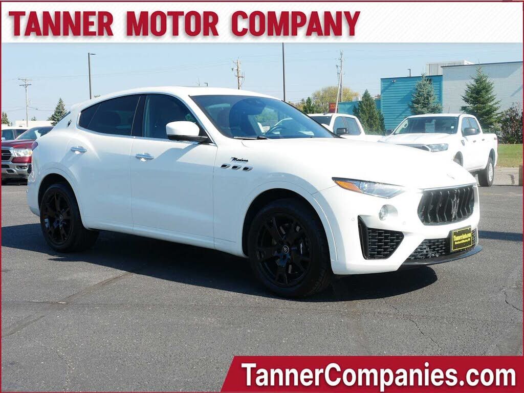 2023 MASERATI Levante