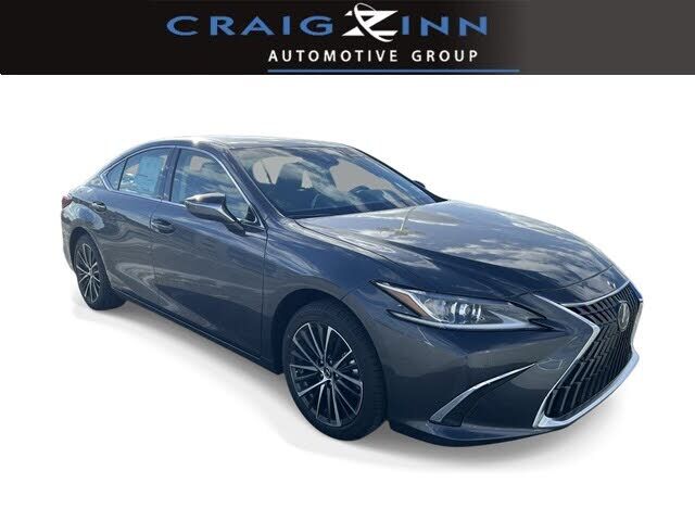 2024 LEXUS ES