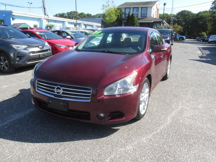Nissan Maxima