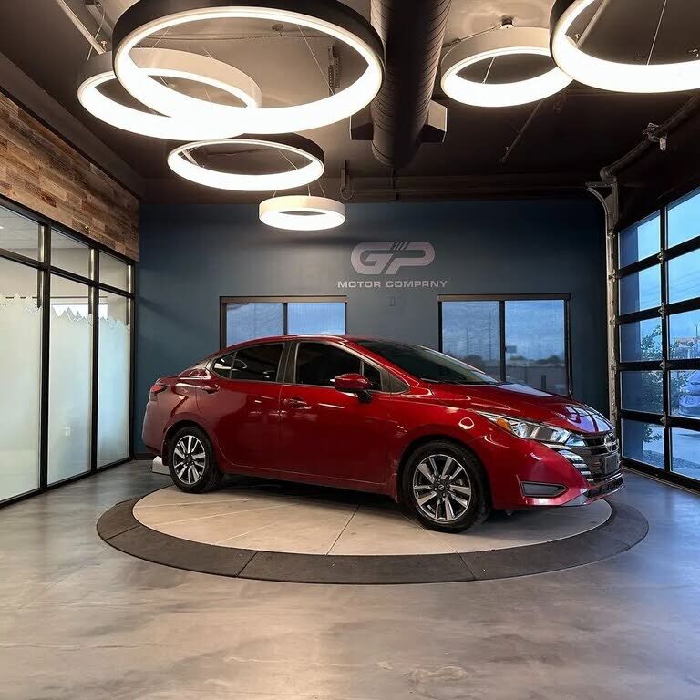 2023 NISSAN Versa