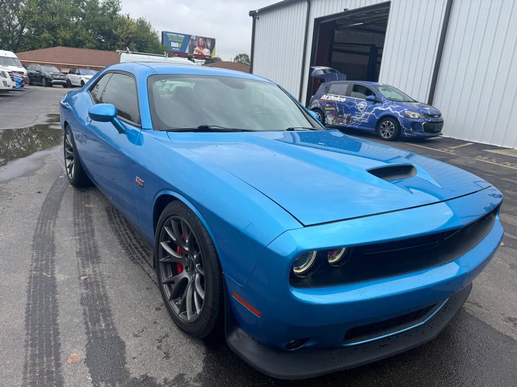 2016 DODGE Challenger