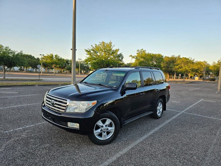 2009 TOYOTA Land Cruiser
