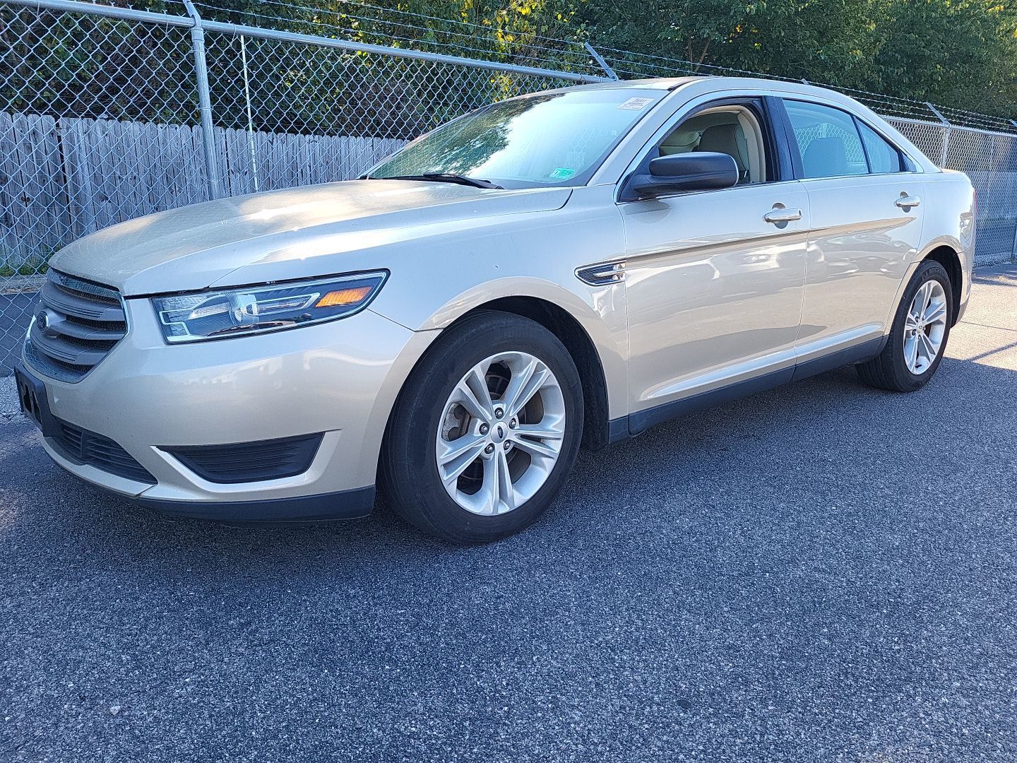 Ford Taurus