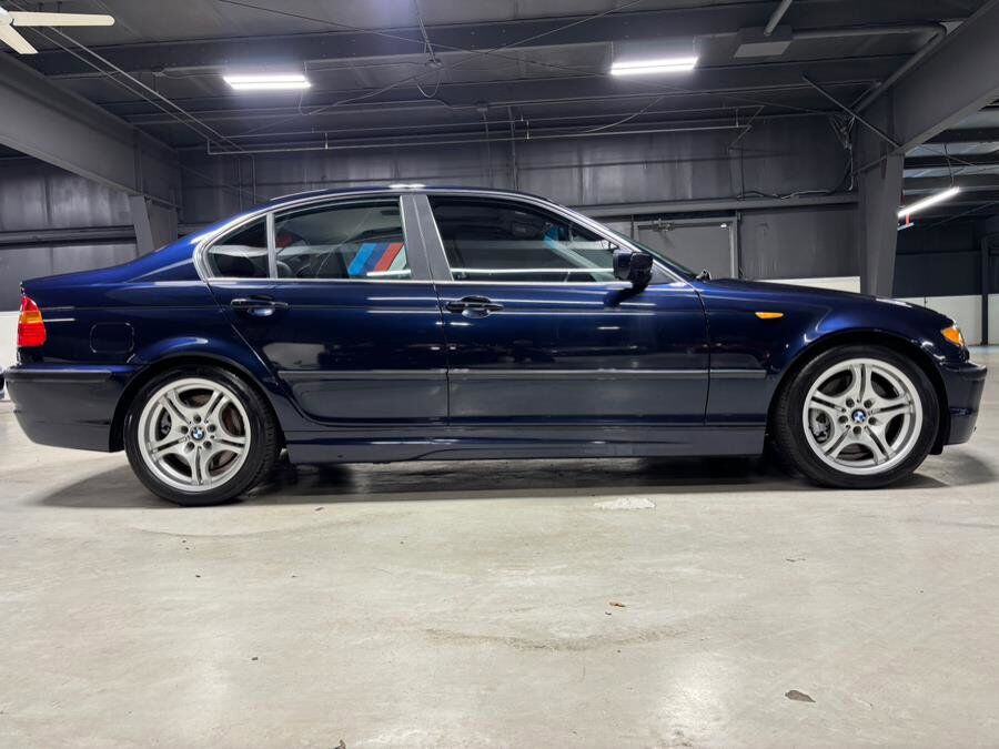 BMW 330i