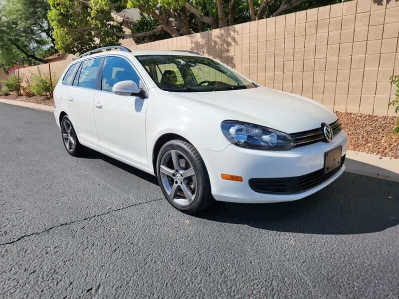 2010 VOLKSWAGEN Jetta Wagon