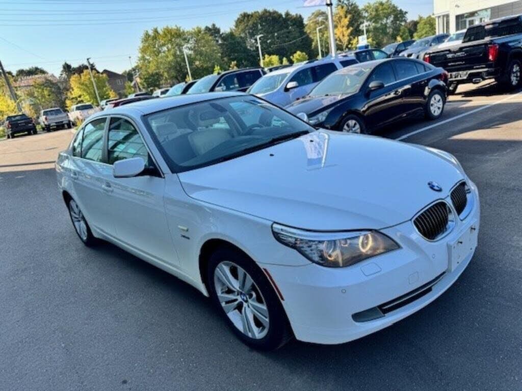 BMW 528i