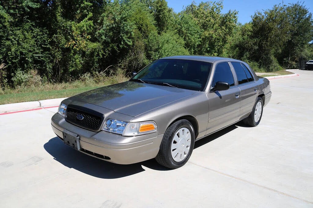Ford Crown Victoria