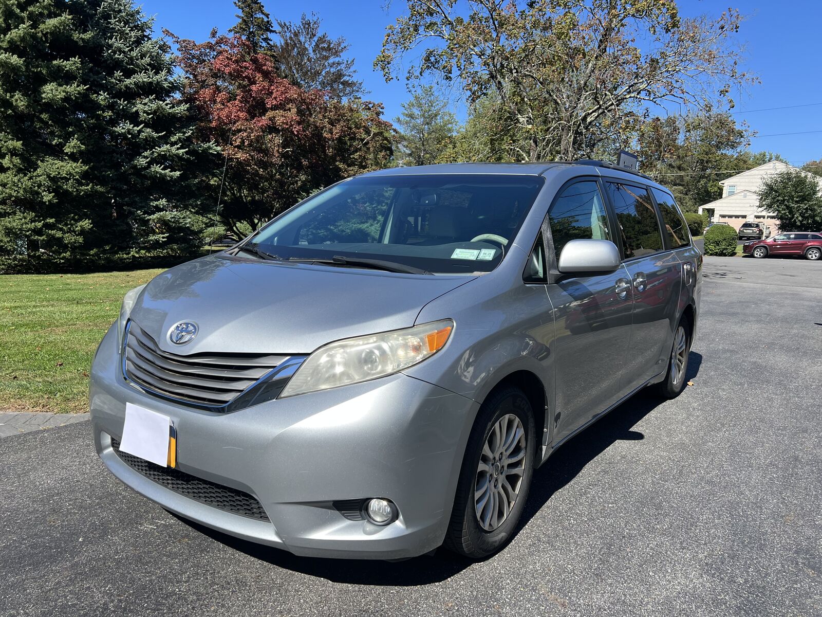 2011 TOYOTA Sienna