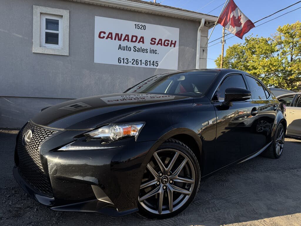 Lexus IS