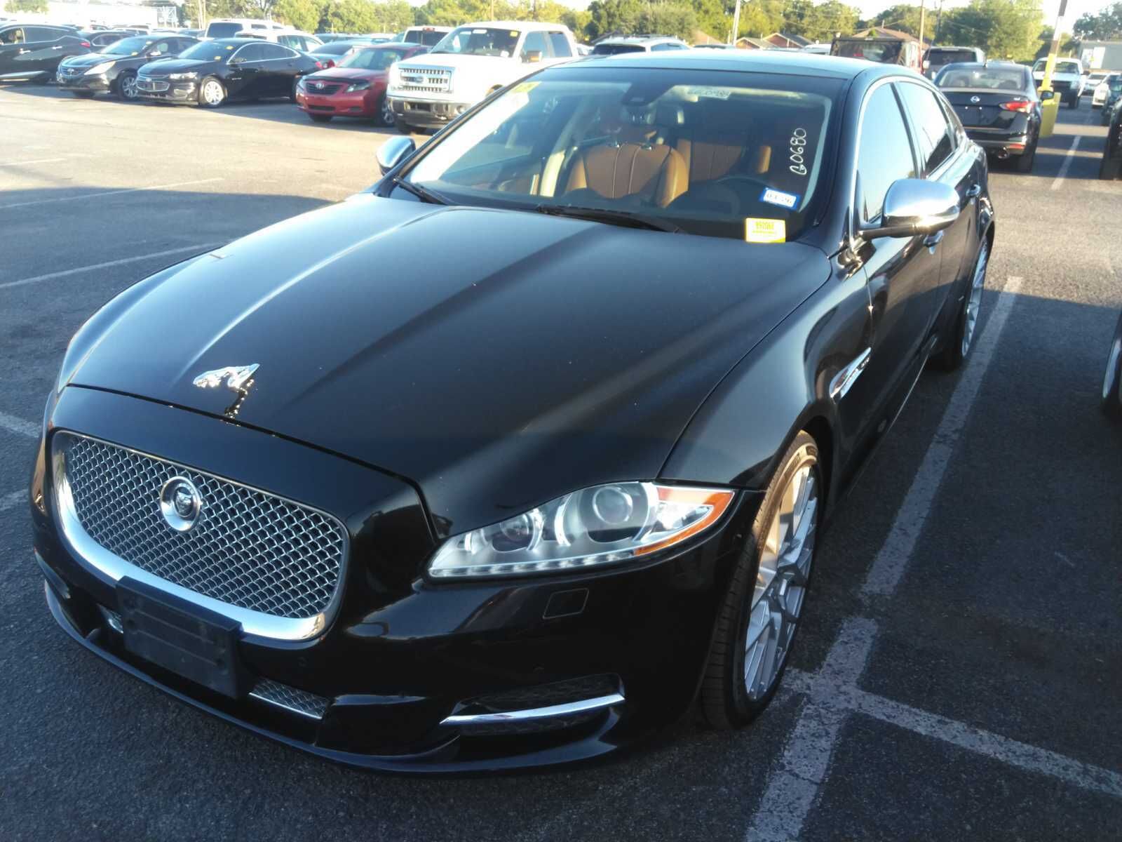 Jaguar XJ
