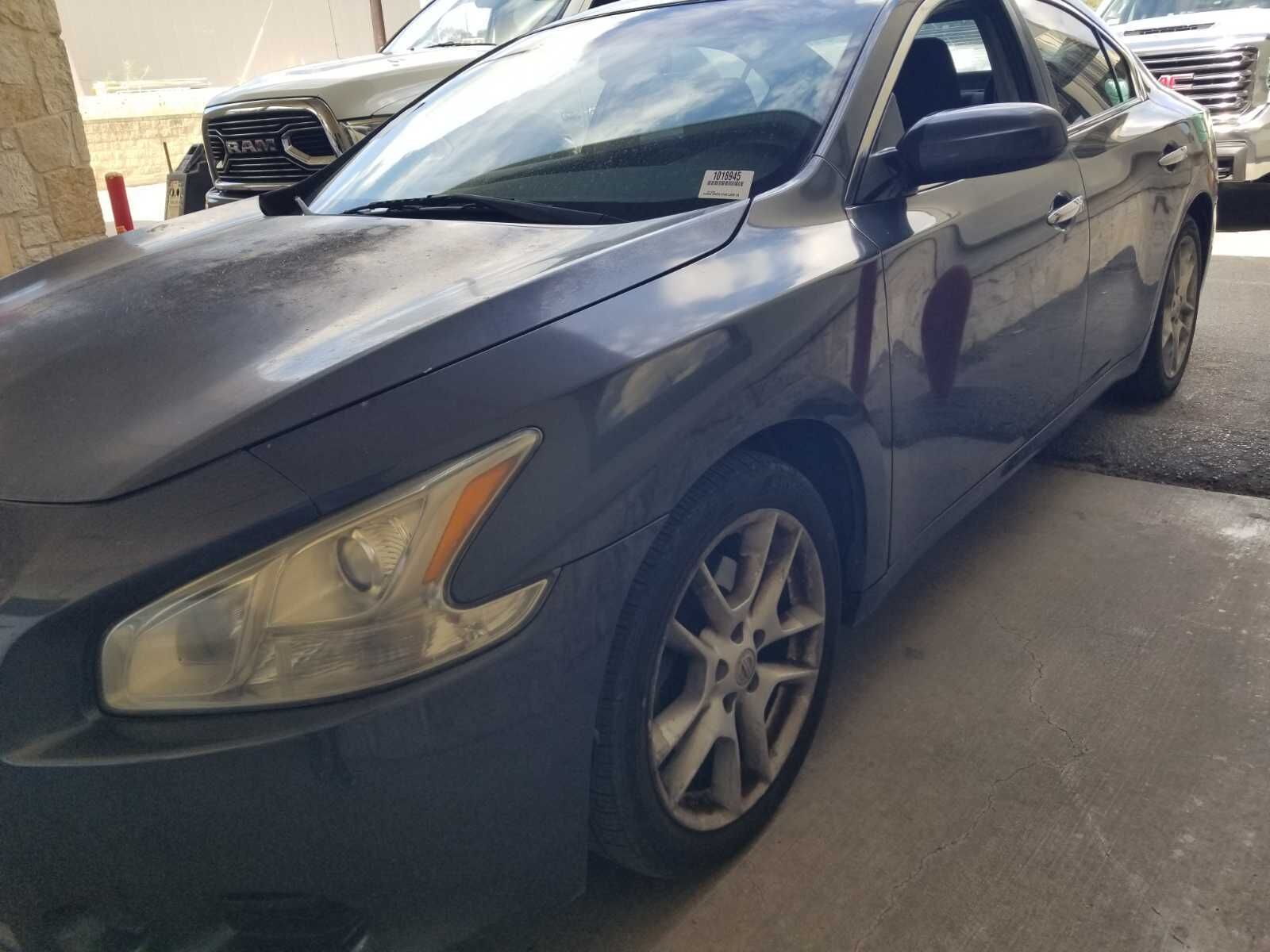 Nissan Maxima