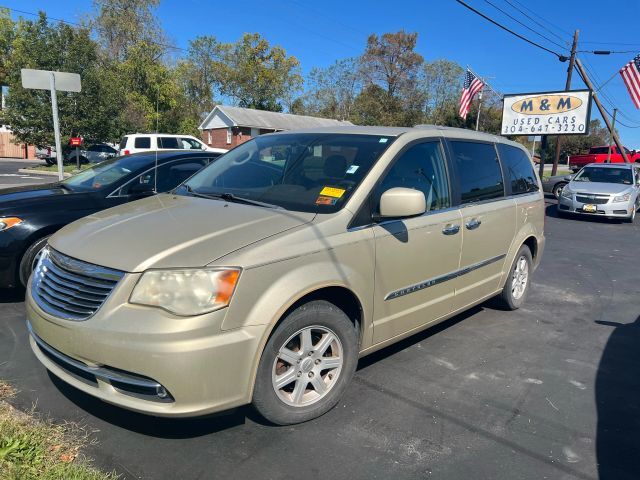 Chrysler Town and Country