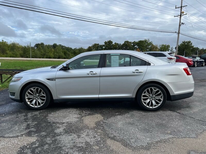 Ford Taurus