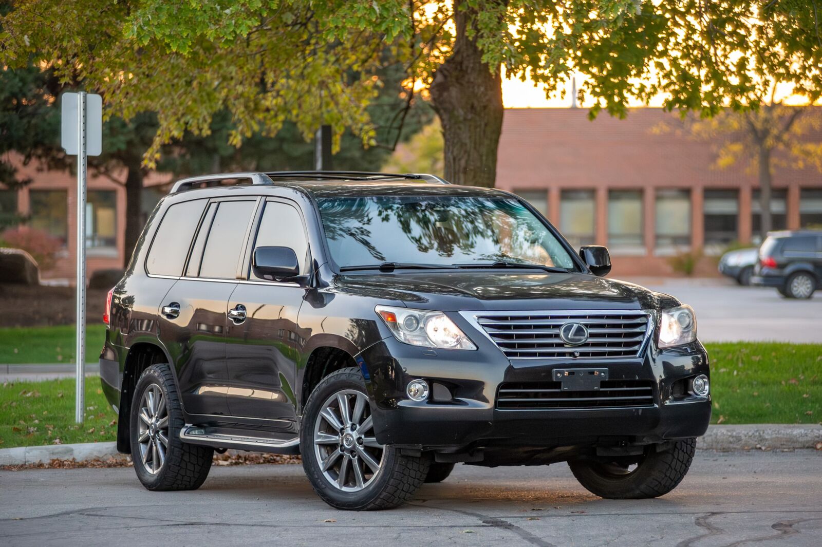 Lexus LX