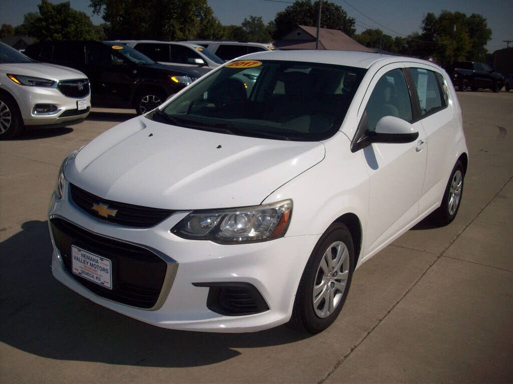 2017 CHEVROLET Sonic