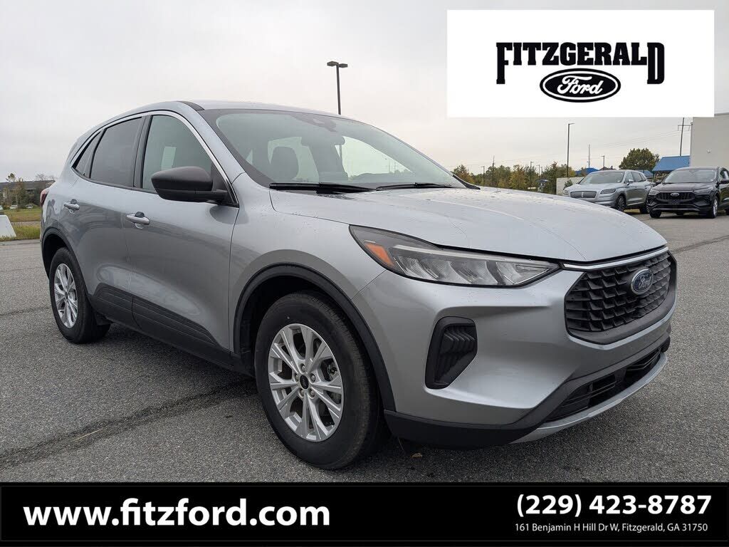 2023 FORD Escape