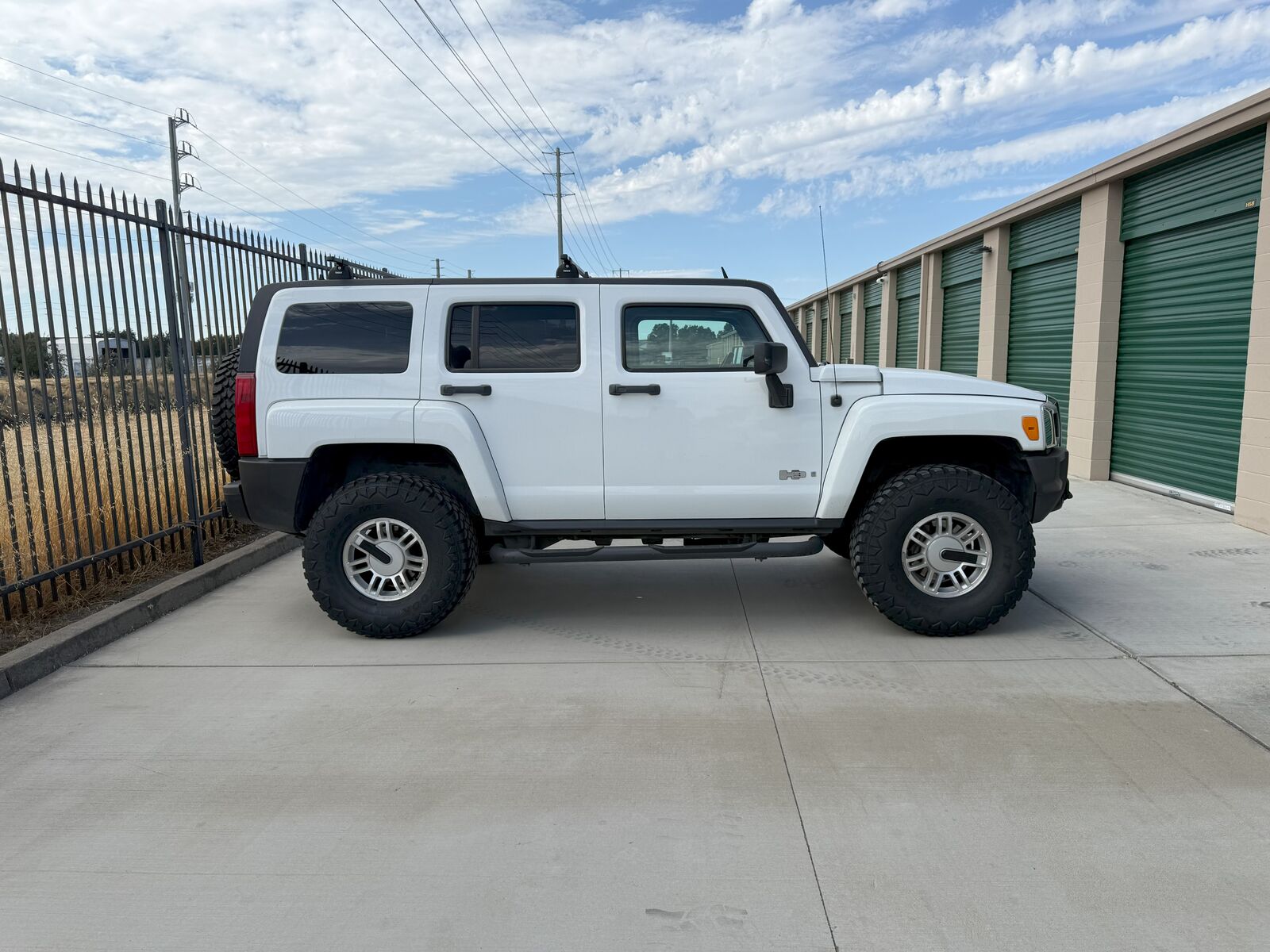 HUMMER H3