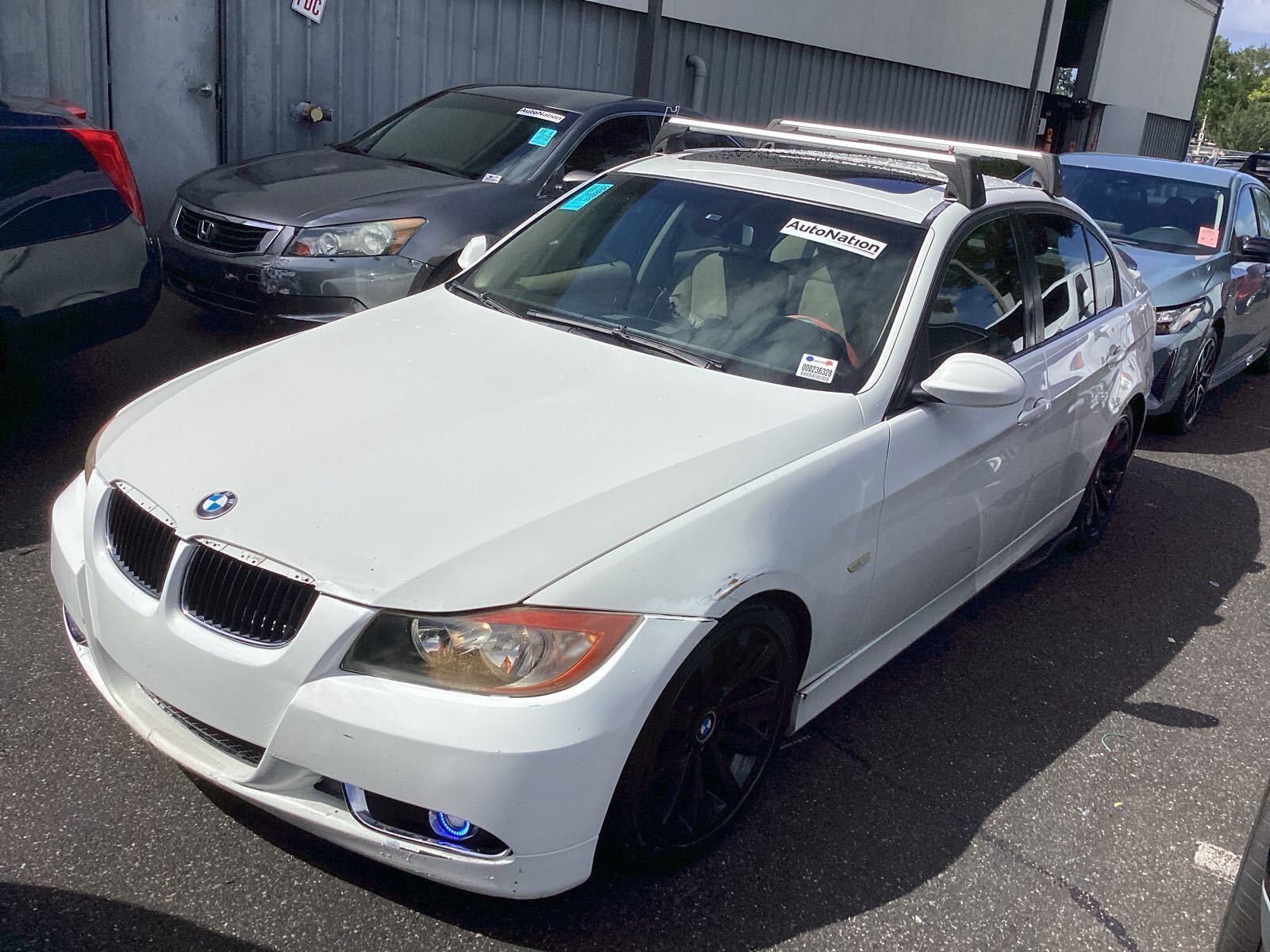 BMW 328i