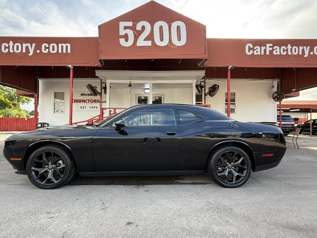 2022 DODGE Challenger