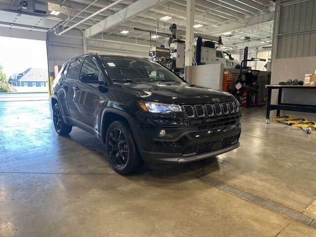 2025 JEEP Compass