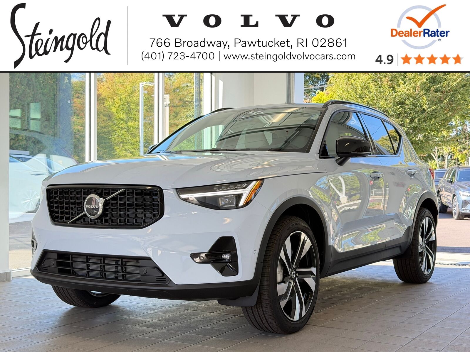 2026 VOLVO XC40