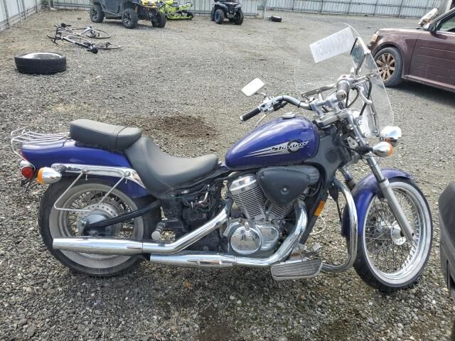 Honda VT600CD (SHADOW VLX DELUXE)