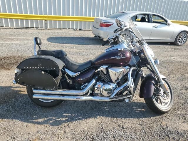 Suzuki VLR1800/VLR1800T