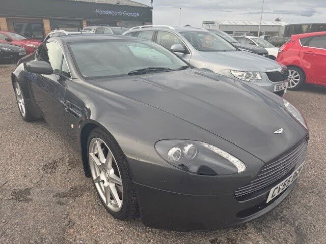 Aston Martin V8 Vantage