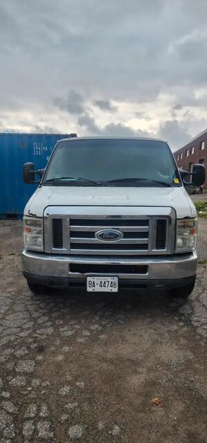 Ford E-350