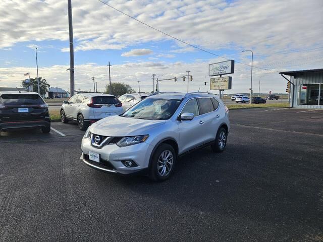 2015 NISSAN Rogue