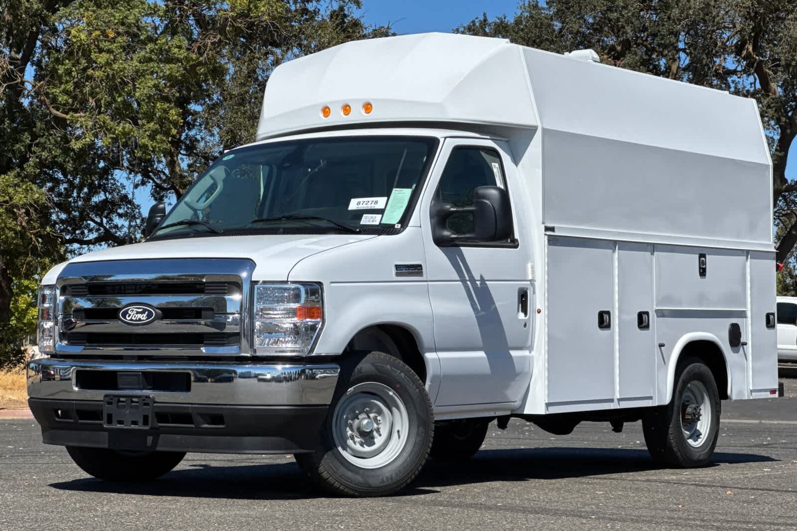 2026 FORD E-350