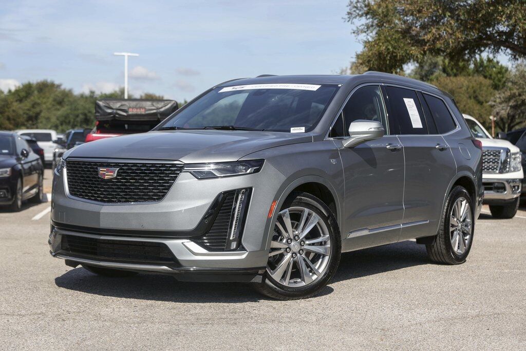 2025 CADILLAC XT6