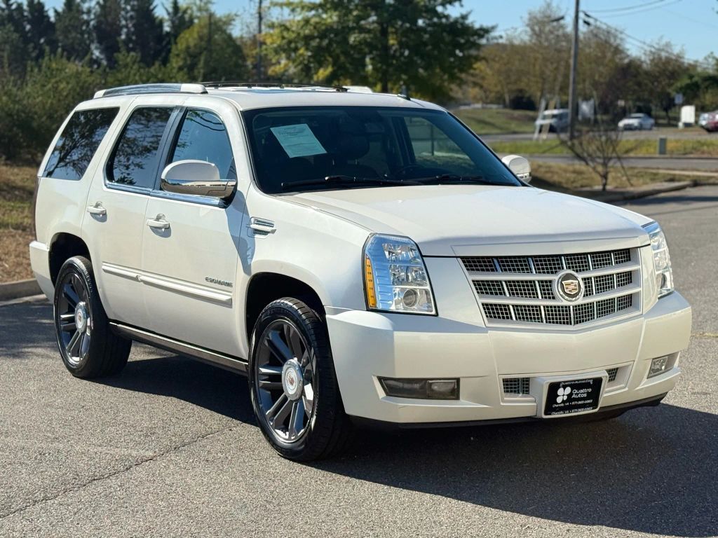 2013 CADILLAC Escalade