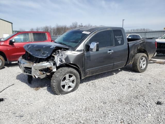 Nissan Titan