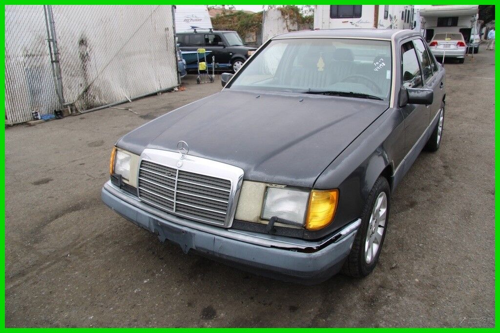Mercedes-Benz 300