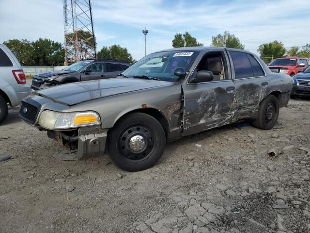 Ford Crown Victoria