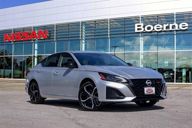2025 NISSAN Altima