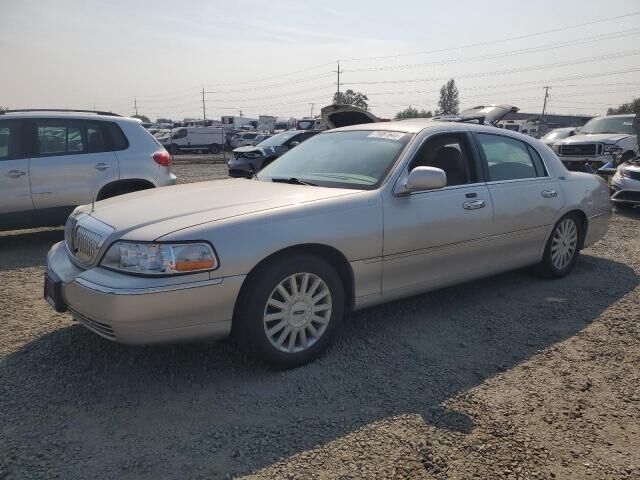 Lincoln Town Car