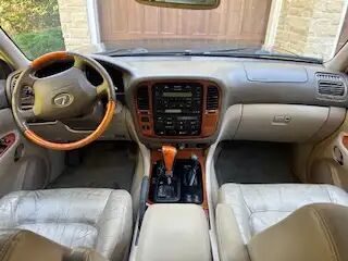 Lexus LX
