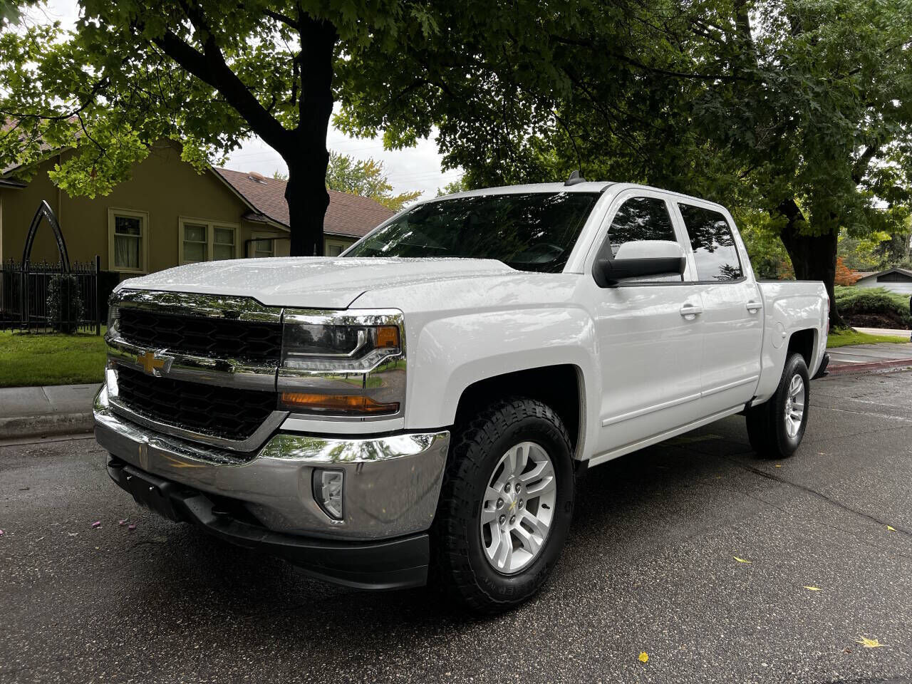 2018 CHEVROLET Silverado