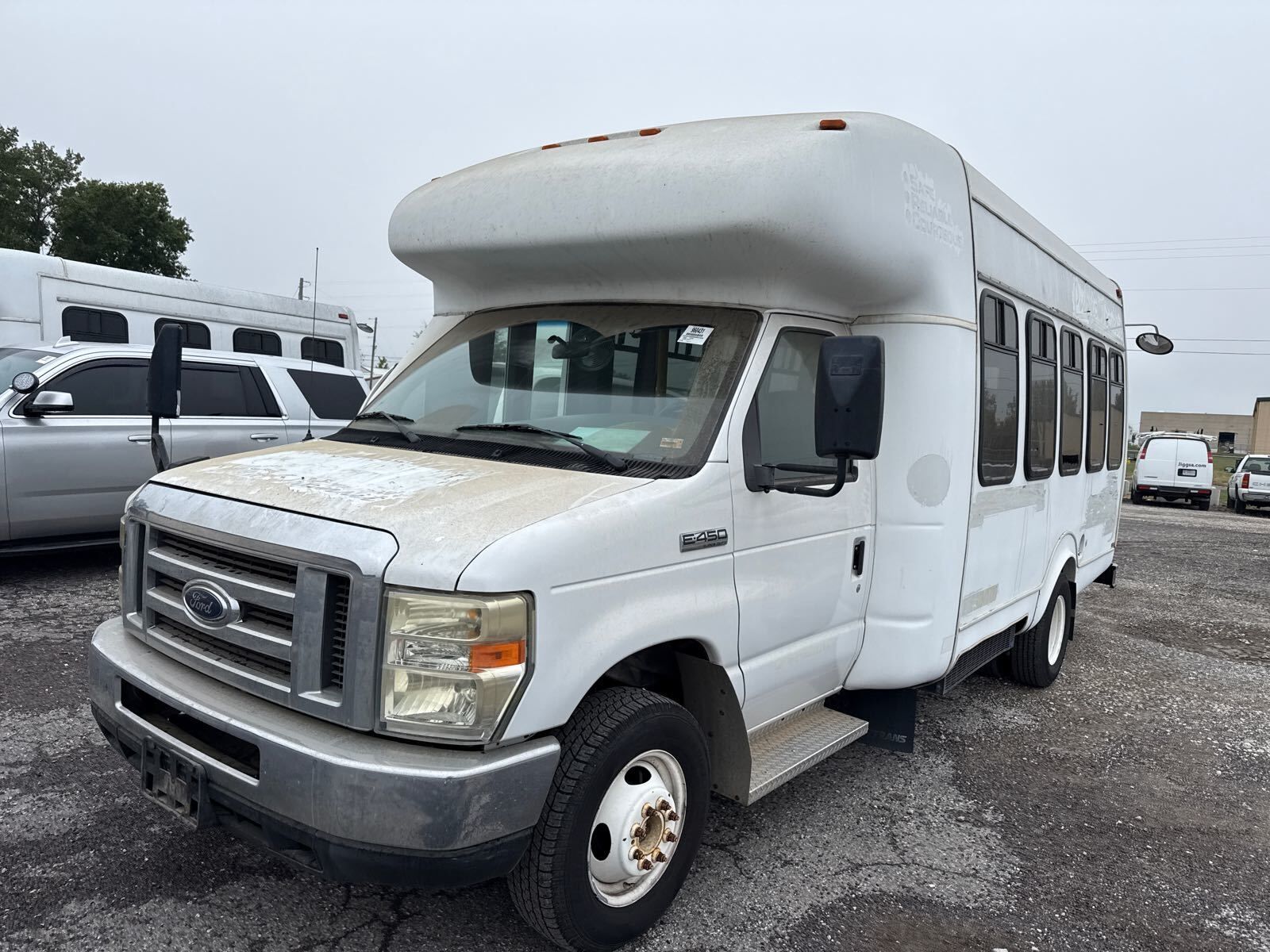 Ford E-450